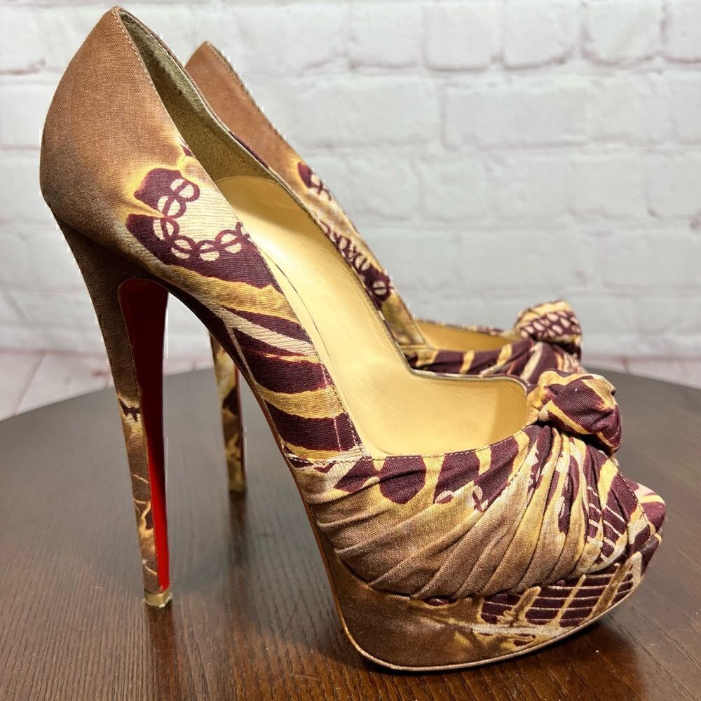 Christian Louboutin Floral Printed Sky High Sexy Pumps Size: 8 | It 38. View 3